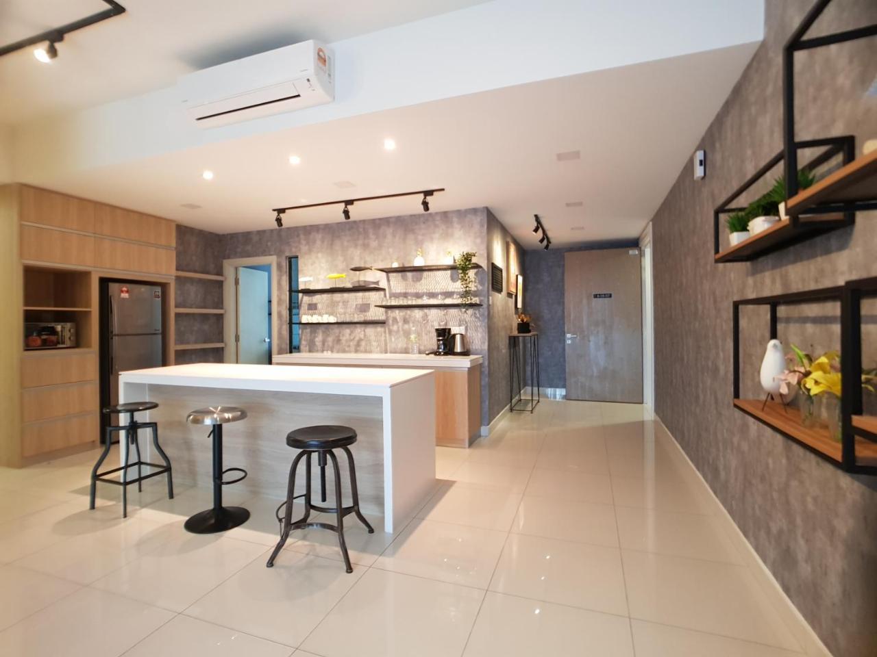 Southkey Mosaic By Cozystay Johor Bahru Exteriör bild