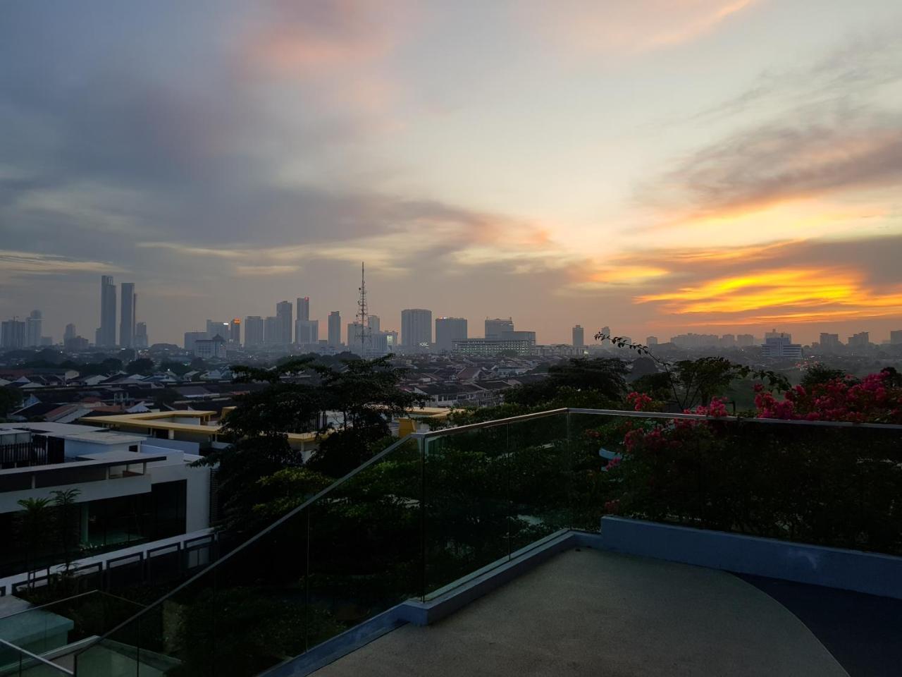 Southkey Mosaic By Cozystay Johor Bahru Exteriör bild