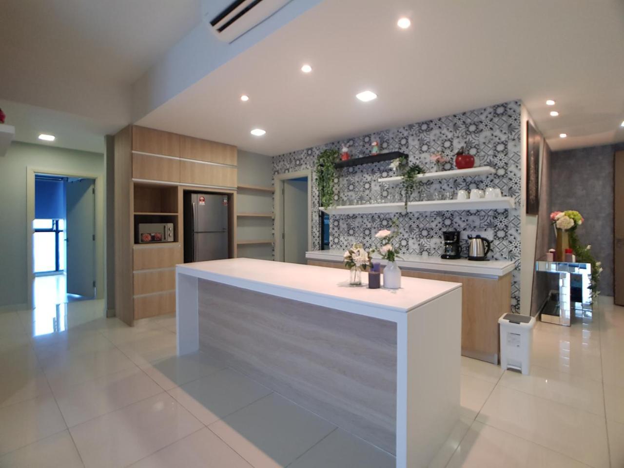 Southkey Mosaic By Cozystay Johor Bahru Exteriör bild